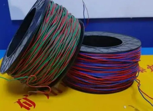 镇赉放炮线的主要材质有哪些？不同材质的适用场景有何区别？